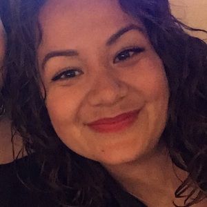 Meet your Posher, Ayesha